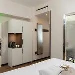 Hotel Nyx By Leonardo 4*