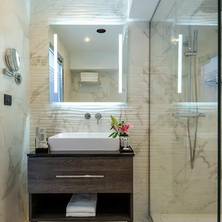 Hotel Nyx By Leonardo