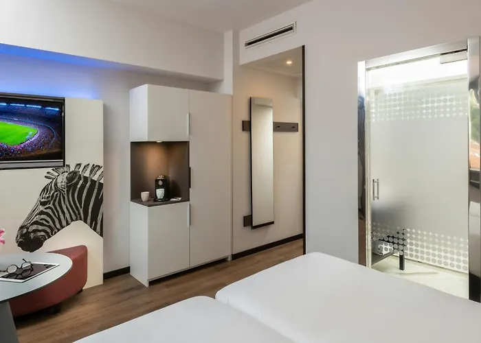 Nyx By Leonardo Bilbao